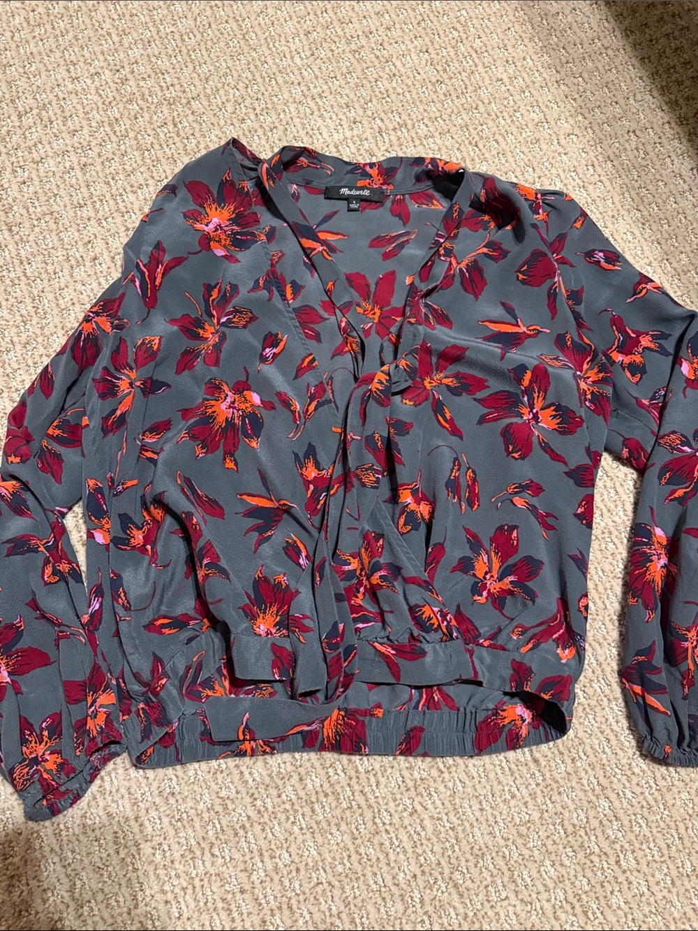 Women’s Madewell grey maroon floral crop long sleeve blouse sz Small